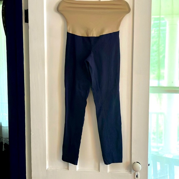 Maternity pants by Motherhood - Picture 1 of 6